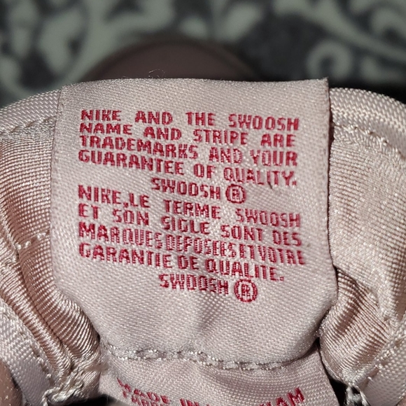 Shoes - Picture 6 of 6